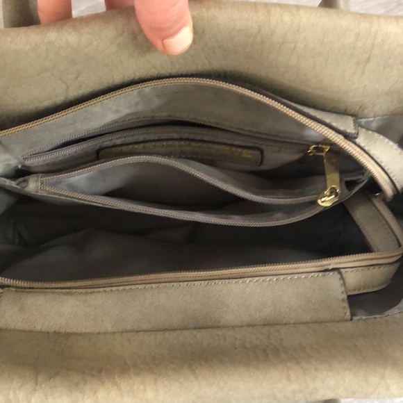 Gray medium purse-Sondra Roberts Squared brand - Picture 3 of 5